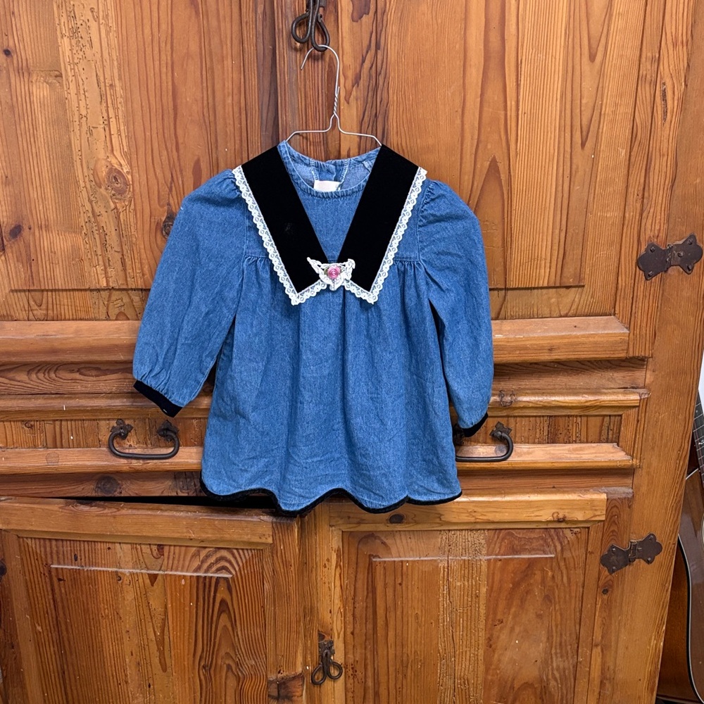 Blue Denim-vintage Girls' Long Sleeve dress with Black Collar